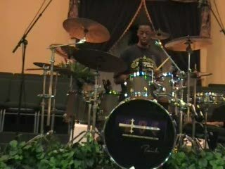 Jonathan Davis Drum Lesson : 5 Stroke Roll